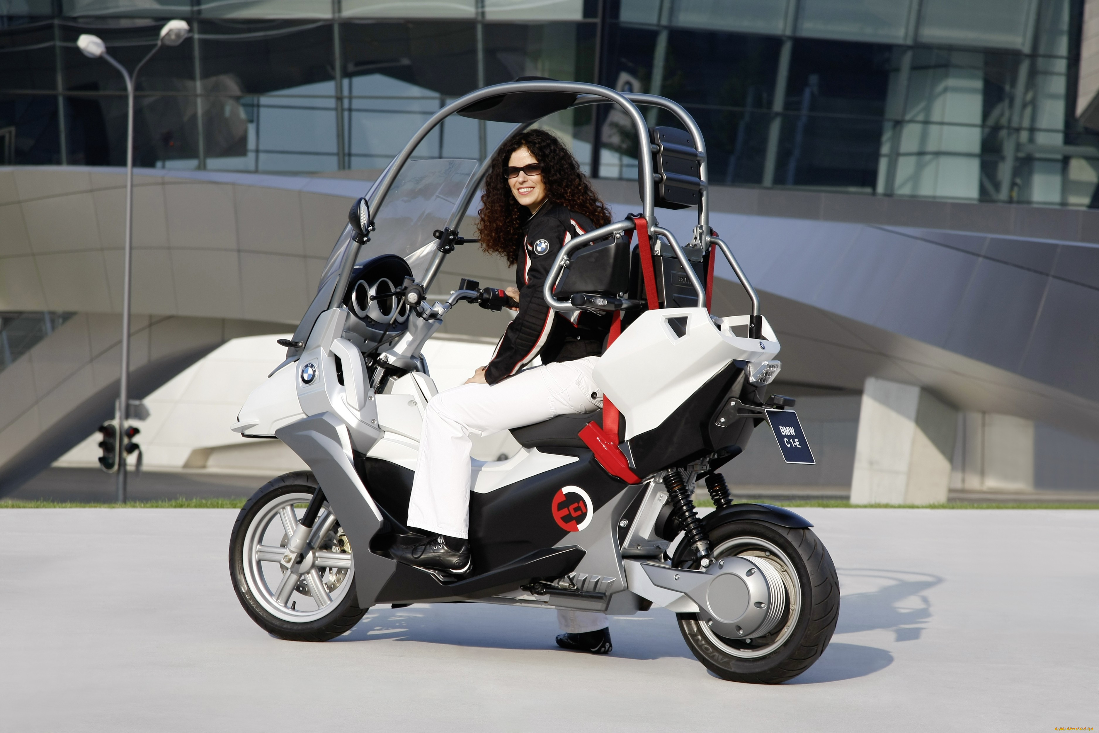 V c 1. BMW c1 Scooter. Мотороллер BMW c1. Мотоцикл BMW c1. Скутер BMW c1.